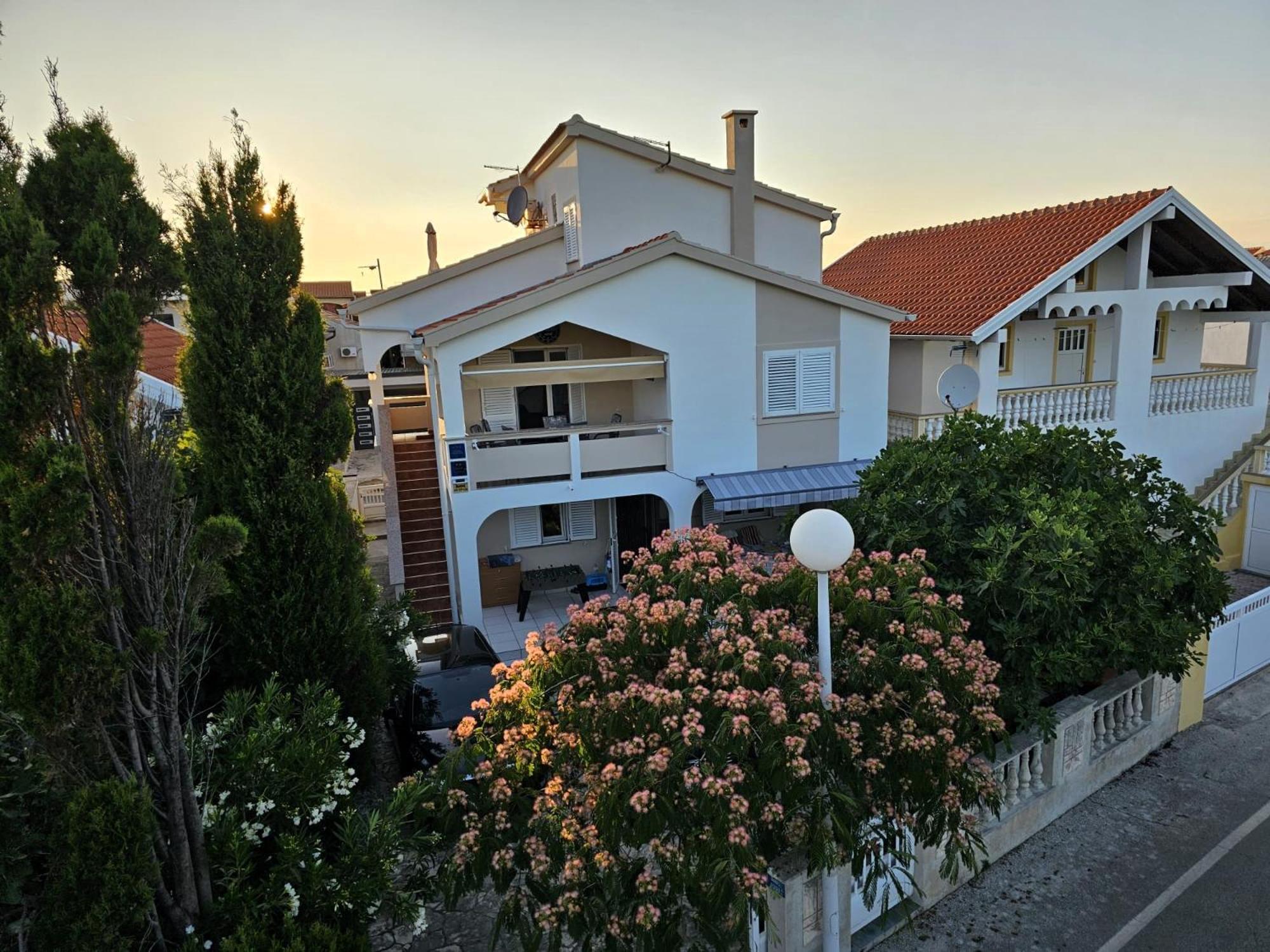 Apartmani Juric Вир Екстериор снимка