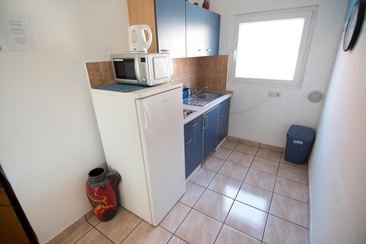 Apartmani Juric Вир Екстериор снимка